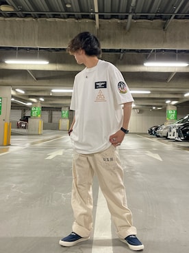 「AVIREX（アヴィレックス）のアイテム（スリッポン）」を使った、たつやさん（メンズ・165cm）の春コーディネート