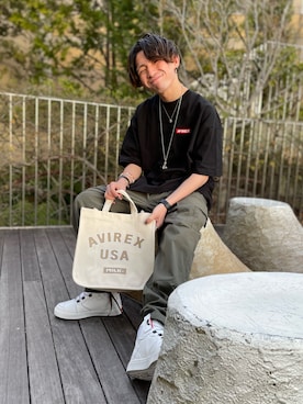 「AVIREX（アヴィレックス）のアイテム（シューズ）」を使った、たつやさん（メンズ・165cm）の春コーディネート