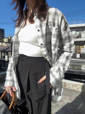 「Andemiu（アンデミュウ）のサイドベルトストレートパンツ640816（スラックス、ブラック系）」を使った、ぽ　んさん（レディース・161cm）の春コーディネート