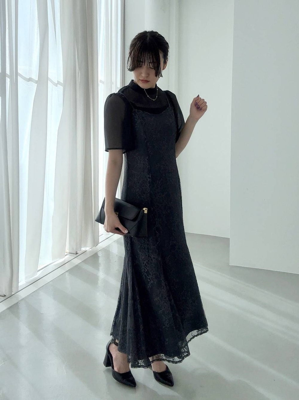 「高見え、きれいめ、ヘルシー、着痩せ、差し色コーデ、モテ、Andemiu、着痩せ・細見え」｜「Andemiuのワンハンドルバッグ 103780（ショルダーバッグ、ブラック系）」を使った、ぽ　んさん（レディース・161cm）の春コーディネートの1枚目の写真