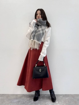 「アイテム（ストール/ショール）」を使った、ぽ　んさん（レディース・161cm）の秋コーディネート