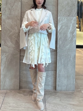 「アイテム（テーラードジャケット、ホワイト系）」を使った、asumiさん（レディース・155cm）の秋コーディネート