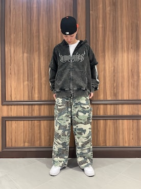 「WHITELAND（ホワイトランド）のアイテム（パンツ）」を使った、Kimiyaさん（メンズ・177cm）の春コーディネート