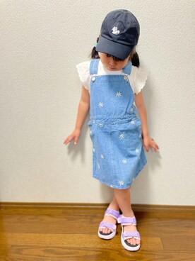 「petit main（プティマイン）のアイテム（ジャンパースカート）」を使った、maymayさん（キッズ・110cm）の夏コーディネート