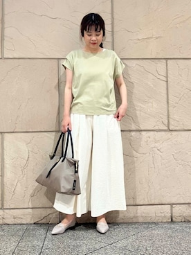 「アイテム（ローファー、グレー系）」を使った、umediaさん（レディース・164cm）の夏コーディネート