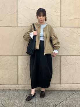 「URBAN RESEARCH ROSSO WOMEN（アーバンリサーチ　ロッソ）のヘビーサテンバレルスカート（スカート、ブラック系）」を使った、umedaさん（レディース・164cm）の秋コーディネート