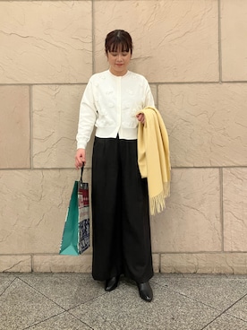 「アイテム（ストール/ショール）」を使った、umedaさん（レディース・164cm）の冬コーディネート