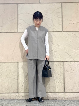 「アイテム（サロペット/オーバーオール、ベージュ系）」を使った、umedaさん（レディース・164cm）の秋コーディネート