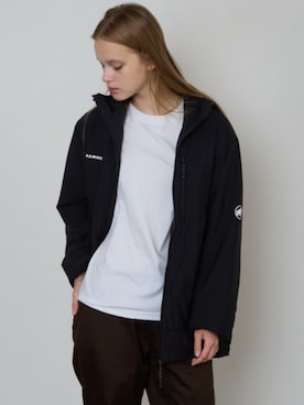 「Mammut（マムート）のアイテム」を使った、NA♡さん（レディース・165cm）の秋コーディネート