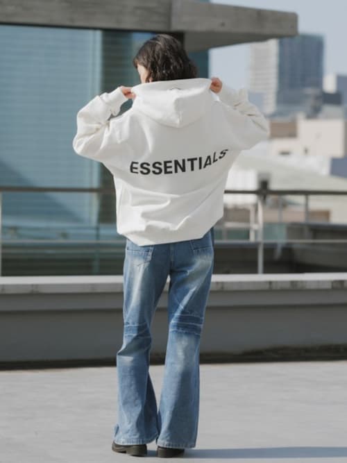 FOG ESSENTIALSのトップスを使ったコーディネート(ZOZOTOWN Yahoo!店