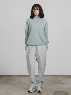 「Champion（チャンピオン）のChampion/チャンピオン HALF ZIP SWEATSHIRT ブランドロゴ USAコットン 裏毛仕様 ハーフジップスウェット トレーナー 2026秋冬 秋服（スウェット、グリーン系）」を使った、NA♡さん（レディース・165cm）の秋コーディネート