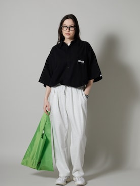 「OK YESTERDAY（オッケーイエスタデイ）のOK YESTERDAY / オーケー イエスタデイ ショートスリーブ スタンダードシャツ / SHORT-SLEEVE STANDARD SHIRT 2026年 夏 夏服（シャツ/ブラウス、ブラック系）」を使った、NA♡さん（レディース・165cm）の夏コーディネート