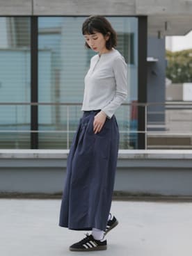 「Gramicci（グラミチ）のGramicci/グラミチ NYLON FLARE PANT フレアパンツ ガウチョパンツ スカーチョ ワイドパンツ 2026年春夏（その他パンツ、ブルー系）」を使った、NA♡さん（レディース・165cm）の秋コーディネート