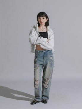 「Chick（チック）のルーズショート丈パーカー ショートジップパーカー 羽織 UV対策 冷房対策 2026年春夏（パーカー、ホワイト系）」を使った、NA♡さん（レディース・165cm）の夏コーディネート