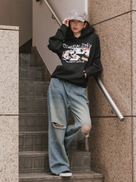 「ROOPTOKYO（ループトウキョウ）のWashed Damaged Flared Denim / ウォッシュ加工 ダメージフレアデニム（デニムパンツ、ブルー系）」を使った、NA♡さん（レディース・165cm）の秋コーディネート