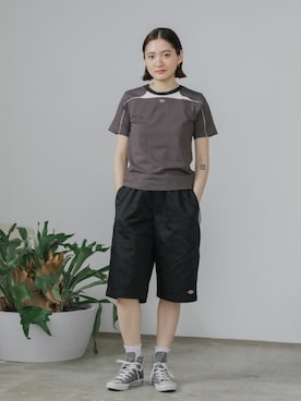 「Dickies（ディッキーズ）の【ROOPTOKYO別注】Dickies/ディッキーズ EASY WORK SHORTSイージーワークショーツ ショートパンツ ハーフパンツ 2026年 夏 夏服（チノパンツ、ブラック系）」を使った、NA♡さん（レディース・165cm）の夏コーディネート