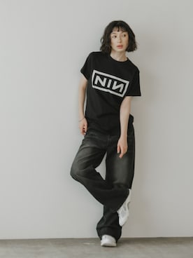 「ROOPTOKYO（ループトウキョウ）のNINE INCH NAILS SELF DESTRUCT 94 NineInchNalls Classic LOGO TEE フォトTシャツ グラフィックT 2026年春夏（Tシャツ/カットソー、ブラック系）」を使った、NA♡さん（レディース・165cm）の春コーディネート