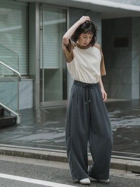 「United Athle（ユナイテッドアスレ）の【UNITED ATHLE】5.6オンス ラグラン クルーネック 半袖Tシャツ ビッグシルエット 2026年春夏（Tシャツ/カットソー、イエロー系）」を使った、NA♡さん（レディース・165cm）の夏コーディネート
