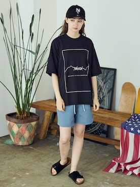 「NANGA（ナンガ）のNANGA/ナンガ NYLON TUSSER EASY SHORTS ショーツ イージーパンツ 2026年 夏 夏服（水着、ブルー系）」を使った、NA♡さん（レディース・165cm）の夏コーディネート