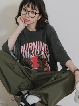 「Chick（チック）のPrinted Crew-Neck Oversized T-Shirt / プリントデザイン クルーネックビッグＴシャツ 2026年春夏（Tシャツ/カットソー、グレー系）」を使った、NA♡さん（レディース・165cm）の夏コーディネート