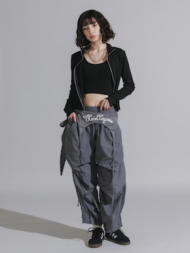 「Chick（チック）のSeparate-fabric Docking Layered Nylon Pants / 別生地ドッキング レイヤードナイロンパンツ（その他パンツ、グレー系）」を使った、NA♡さん（レディース・165cm）の夏コーディネート