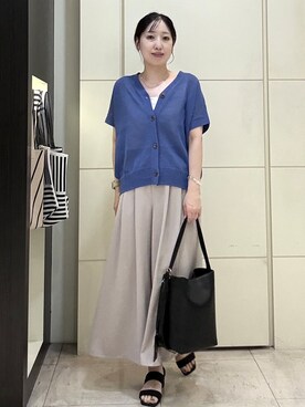 「UNTITLED（アンタイトル）の【洗える/清涼感】ドライタッチスリーブレスカーディガン（カーディガン/ボレロ、ブルー系）」を使った、moricoさん（レディース・154cm）の夏コーディネート