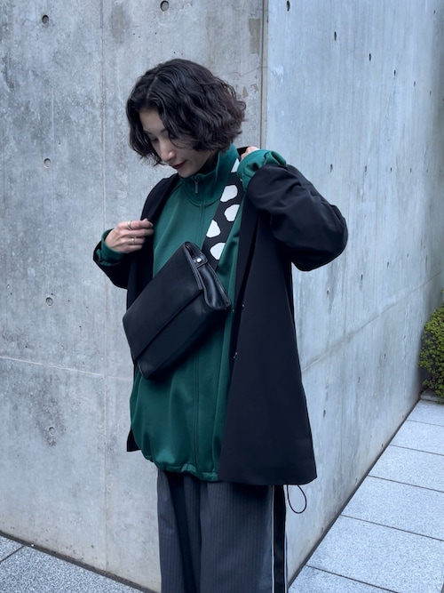 セール】《本革/470g》ワイドテープショルダーバッグ/ボディ