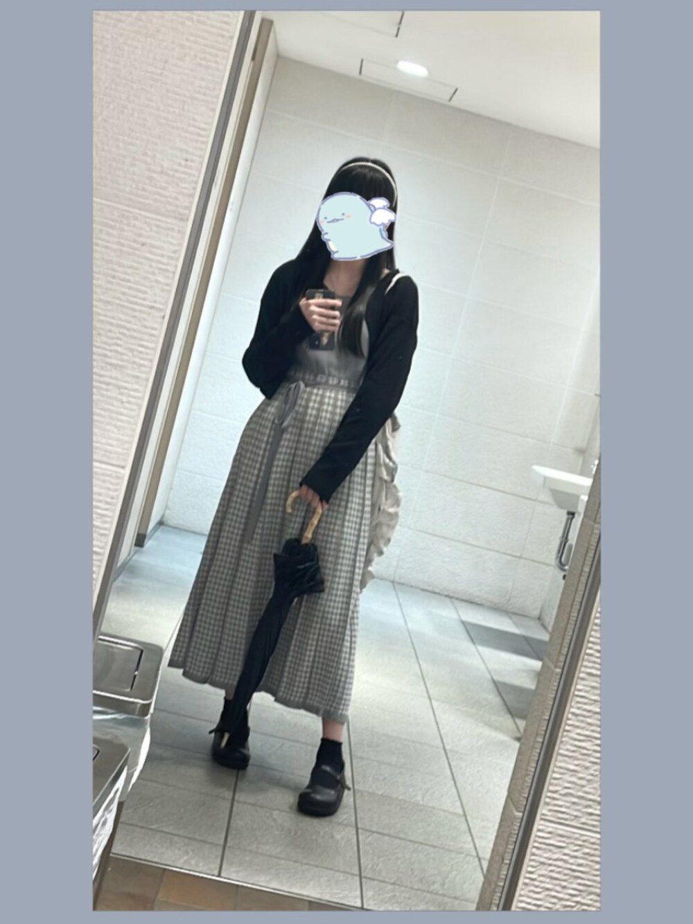 「サマーニット、ニットワンピース、ブルーグレー、オトナカワイイ」｜「JILL by JILL STUARTのアイテム（ワンピース、グレー系）」を使った、なにもないよるさん（レディース・160cm）の春コーディネートの1枚目の写真