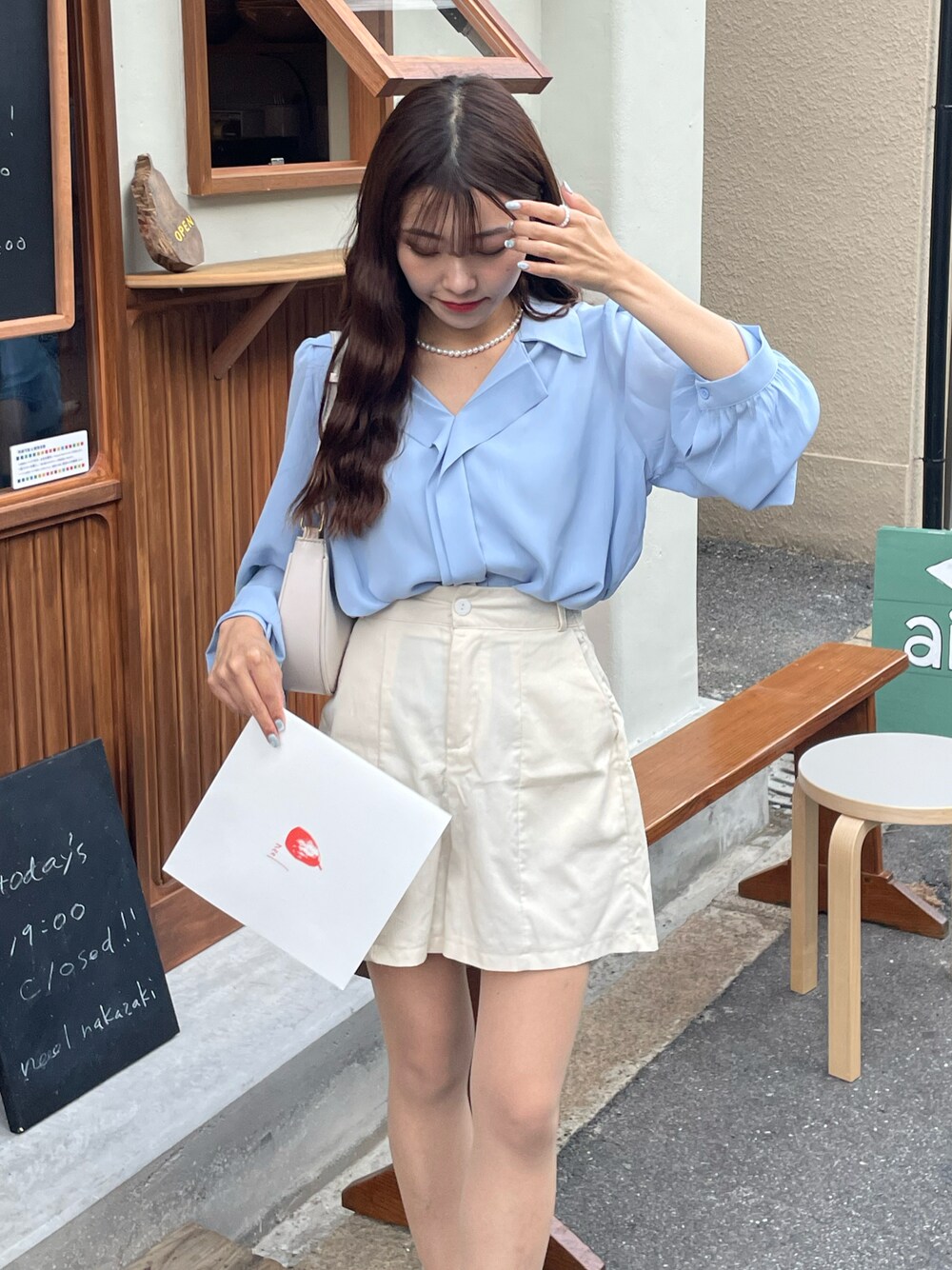 「お出かけコーデ日記、大人コーデ、ゆったりコーデ、休日スタイル、ブルー、カラーコーデ、お洒落さんとつながりたい、リネン、韓国ファッション、低身長コーデ、いいね、save、フォローお願いします🤑」｜「HOTPINGのアイテム（シャツ/ブラウス、ブルー系）」を使った、　　　𝘆𝘂𝘂さん（レディース・152cm）の春コーディネートの1枚目の写真
