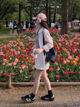 「ピンクシャツ」｜「アイテム（帽子）」を使った、sayakaさん（レディース・162cm）の春コーディネート