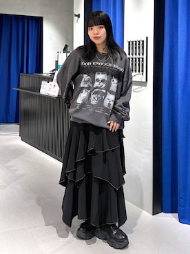 「PAGEBOY（ページボーイ）のハイショクステッチイレヘムスカート【ウエストゴム/ストレスフリー/裏地付き】（Skirt、ブラック系）」を使った、うなちゃんさん（レディース・152cm）の秋コーディネート