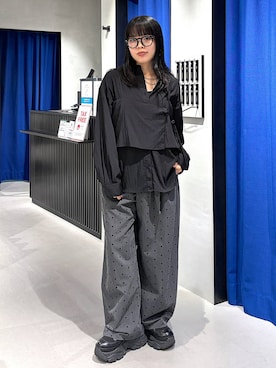 「PAGEBOY（ページボーイ）のビスチェセットシャツ（Shirts、ブラック系）」を使った、うなちゃんさん（レディース・152cm）の秋コーディネート