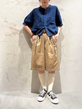 「RNA-N（アールエヌエーエヌ）のT1015 ミリタリーショーツ（その他パンツ、イエロー系）」を使った、RNA MEDIA ZOZOTOWN STAFFさん（レディース・156cm）の春コーディネート