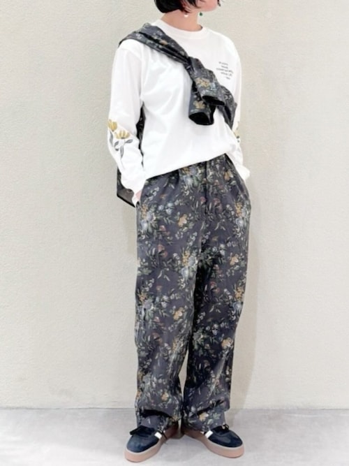 セール】M2391 FLOWERスリーブプリントロンT（Tシャツ