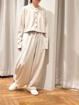 「RNA-N（アールエヌエーエヌ）のR4491 ブークレバルーンパンツ（その他パンツ、ベージュ系）」を使った、RNA MEDIA ZOZOTOWN STAFFさん（レディース・156cm）の秋コーディネート