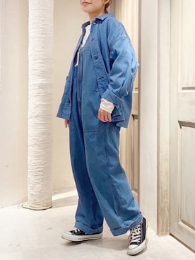 「アイテム（サロペット/オーバーオール、ブルー系）」を使った、RNA MEDIA ZOZOTOWN STAFFさん（レディース・157cm）の冬コーディネート