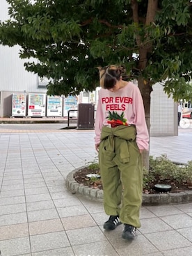 「アイテム（つなぎ/オールインワン、グリーン系）」を使った、RNA MEDIA ZOZOTOWN STAFFさん（レディース・156cm）の秋コーディネート