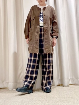 「アイテム（ノーカラージャケット、ブラウン系）」を使った、RNA MEDIA ZOZOTOWN STAFFさん（レディース・162cm）の秋コーディネート