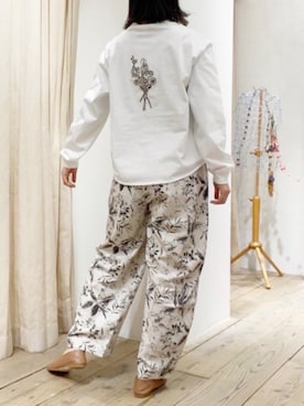 「花柄パンツ」｜RNA MEDIA ZOZOTOWN STAFFさん（レディース・167cm）の春コーディネート