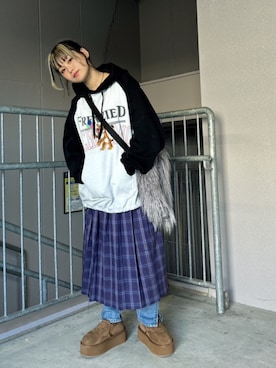 「RNA（アールエヌエー）のアイテム（トートバッグ）」を使った、RNA MEDIA ZOZOTOWN STAFFさん（レディース・153cm）の秋コーディネート