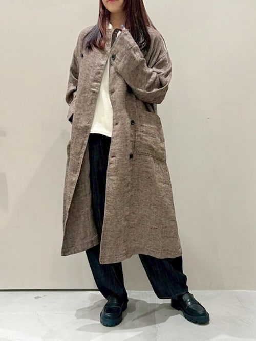 C0786 リネンオーバーコックコートを使った人気ファッション 