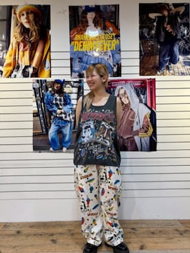「RNA（アールエヌエー）のM2740 JUNKサンデープリントBIGタンク（タンクトップ、ブラック系）」を使った、RNA MEDIA ZOZOTOWN STAFFさん（レディース・163cm）の夏コーディネート
