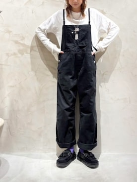 「RNA-N（アールエヌエーエヌ）のO0760 THIN STRAP OVERALLS（サロペット/オーバーオール、ブラック系）」を使った、RNA MEDIA ZOZOTOWN STAFFさん（レディース・156cm）の秋コーディネート