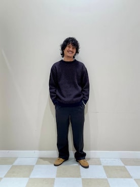 「クルーネックニット」｜よねさん（メンズ・172cm）の冬コーディネート