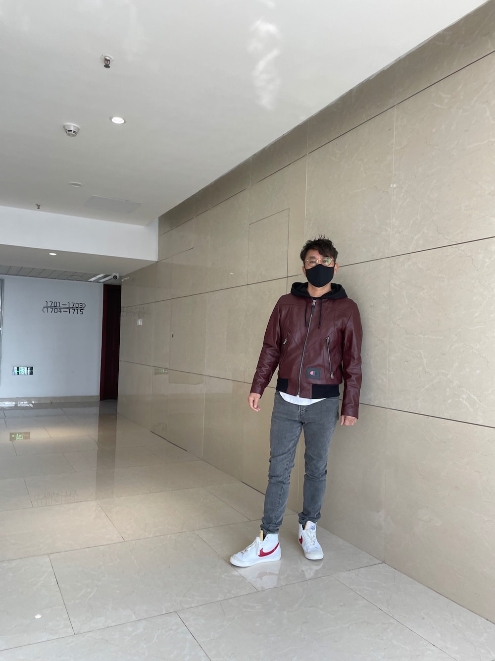 「COACHのアイテム（ライダースジャケット、ブラウン系）」を使った、yamchabaseさん（メンズ・169cm）の冬コーディネートの1枚目の写真
