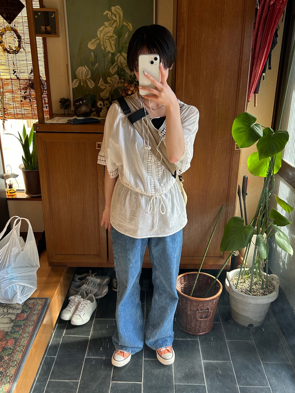 「フリーマーケット、CANALJEAN、夏コーデ、シンプルコーデ、ゆるコーデ」｜「CANAL JEANの【セットアップ対応】El mar(エルマール) デニムタックパンツ（デニムパンツ、ブルー系）」を使った、ホットサンドさん（レディース・161cm）の春コーディネートの1枚目の写真