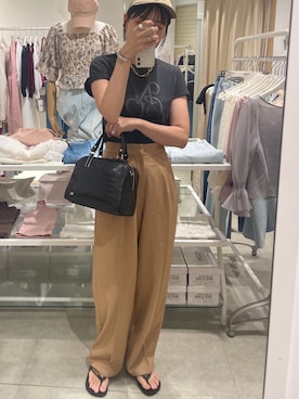 「one after another NICE CLAUP(ワンアフターアナザーナイスクラップ)のBig刺しゅうTシャツ(Tシャツ/カットソー、グレー系)」を使った、miguさん(レディース・164cm)の夏コーディネート