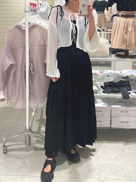 「one after another NICE CLAUP(ワンアフターアナザーナイスクラップ)の透かしあみトップス+カットワンピースセット(ワンピース、ブラック系)」を使った、miguさん(レディース・164cm)の夏コーディネート