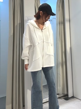 「one after another NICE CLAUP(ワンアフターアナザーナイスクラップ)のビッグシルエットジップパーカー(パーカー、ホワイト系)」を使った、miguさん(レディース・164cm)の秋コーディネート