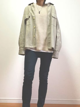 「シルバーアクセサリー」｜「アイテム（その他アウター）」を使った、Reiさん（レディース・163cm）の春コーディネート